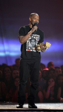 Jamie Foxx recibió el premios MTV Generation Award, gracias a sus 2 décadas de éxitos entreteniendo al mundo.