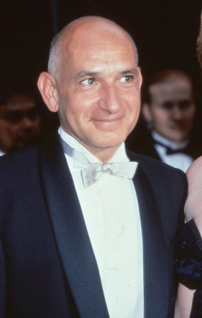 El más exitoso filme inglés, entre los galardonados a los Oscar fue Gandhi, que ganó 8 premios Oscar en 1982, incluido Mejor Película, Mejor Director, Mejor Guión Original y Mejor Actor otorgado al británico Ben Kingsley.