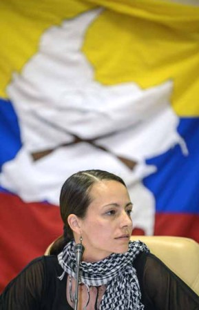 29 DE NOVIEMBRE DE 2012: La guerrillera holandesa Tanja Nijmeijer en conferencia de prensa en el Palacio de las Convenciones en La Habana.