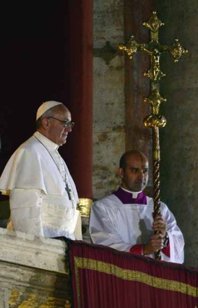 Jorge Mario Bergoglio, el cardenal argentino, es el primer Papa, jesuita y latinoamericano. Tiene 76 años. Es el Papa número 266.