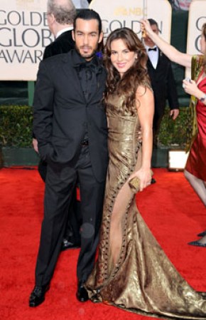 Enero, 2010 en Beverly Hills, California. La actriz y su entonces esposo Aaron Díaz asisten a los Golden Globes.