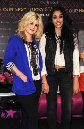 Kelly Osbourne and Lola Leon. La jovencita de 16 años de edad, está actualmente saliendo con su compañero de clase y estrella de "Homeland" Timothée Chalamet.