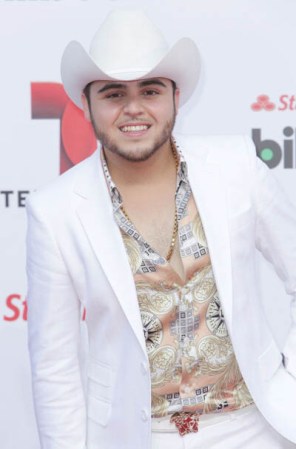 Además de ser tan apuesto, ¿Gerardo Ortiz se llevará el Premio Billboard de la música mexicana como "Artista del año"?