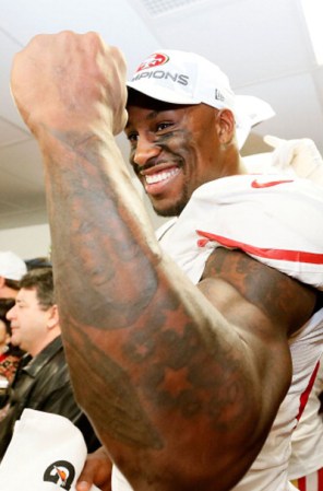 ¿Celebrará el bello Vernon Davis de los San Francisco 49ers el 3 de febrero?