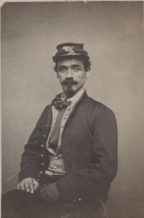 He aquí un recuento en imágenes de la evolución de la policía y la milicia de Nueva York atreves de los años.