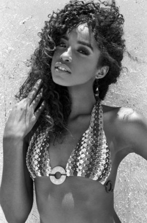 La dominicana, Yaritza Miguelina Reyes Ramírez, nacida en la República Dominicana el 17 de diciembre, de 1993, representará a su país en el certamen de belleza más importante del mundo, Miss Universo, en Moscú 2013.