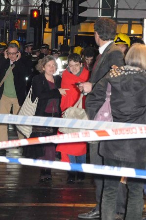 Pesadilla en Londres por el derrumbe del techo de un teatro.