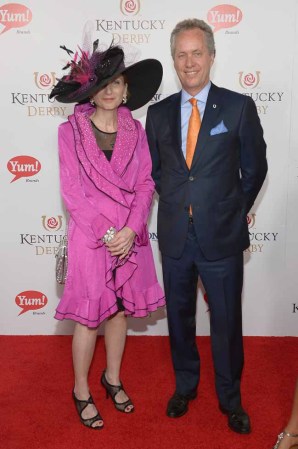 Alcalde de Louisville Greg Fischer y su esposa Alexandra Gerassimides