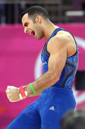 Dia 1: Danell Leyva se muestra feliz tras un buen desempeño.