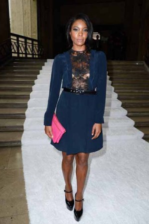 Gabrielle Union en Fashion Weel en Paris en Octubre de 2013.