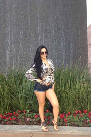 Dayamí Padrón, la bella y despampanante modelo y actriz cubana, siempre luce juvenil y sexy.