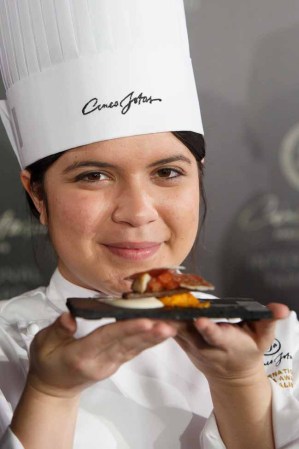Cada chef presentó su tapa elaborada, la cual tenía como ingrediente principal el famoso jamón serrano.