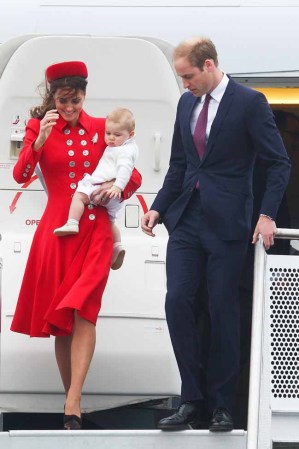 Kate Middleton: el viento le jugó una mala pasada que dejó entrever sus torneadas piernas.