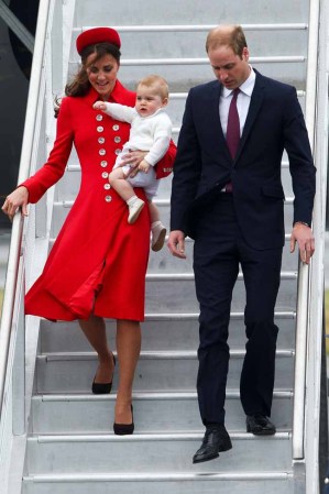 Kate Middleton: el viento le jugó una mala pasada que dejó entrever sus torneadas piernas.