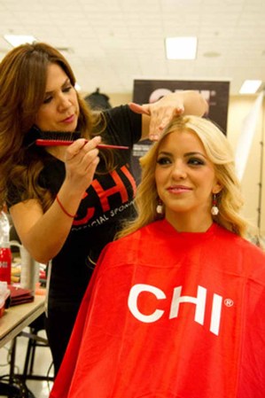 Peinado y maquillaje