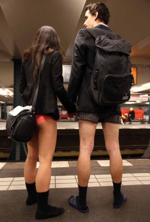 Ciudades del mundo celebran la quinta edición del día sin pantalones en el metro.