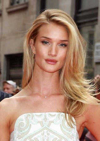 Un bellísimo primer plano de Rosie en un estreno de cine.
