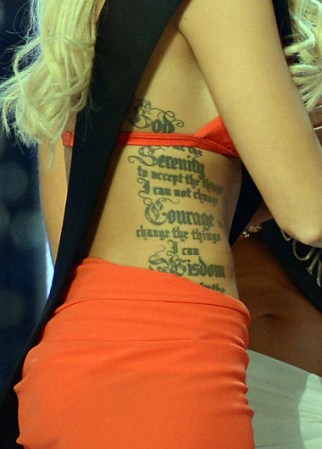 ¿Puedes descifrar el tatuaje de Miss Kansas, Theresa Vail?