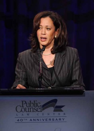 El presidente Obama dijo que "Kamala Harris es la fiscal general más hermosa".