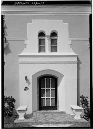 Miami Beach tiene una de las más vastas colecciones de edificios art déco en el mundo que fueron construidos entre los años 20 y los 40.