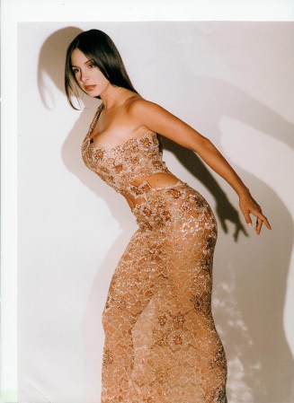 Mayra Veronica es una cantante y modelo cubana escogida por la revista FHM como una de las 100 mujeres más sexys.