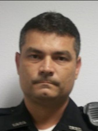Charles Kondek fue asesinado el 21 de diciembre de 2014, en Tarpon Spring, cuando acudió a una llamada de emergencia. Era un veterano policía de 45 años que había trabajado como oficial en Nueva York, y tenía 17 años de experiencia. Era padre de 5 hijos.