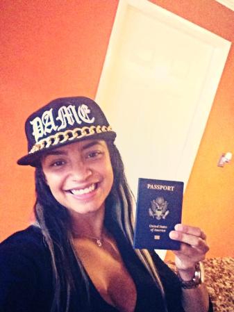 Seidy Carrera es una talentosa bailarina, cantante y actriz cubana de 25 años que nació en La Habana y vive en Miami. Ha trabajado en TV con Canal 41, Univisión y Telemundo. En teatro musical interpretó a Celia Cruz en su juventud y ha hecho importantes comerciales, como el que realizó junto a Pitbull. Su belleza y su talento resaltan a la vista y apenas está comenzando a sobresalir en el medio artístico pero, dará mucho de qué hablar. Seidy Carrera, un talento de Cuba para el mundo.