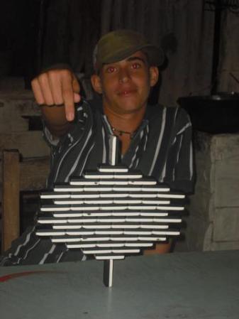 despues del njuego de domino aqui estan las obras de arte de mi sobrino