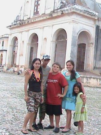 mi hija y sus hermanos en trinidad