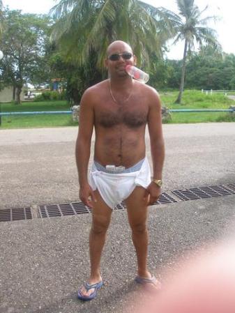 el esposo de mi hermana difrasado en cuba artemisa.