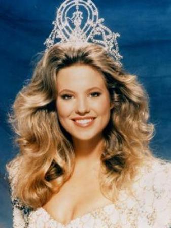 Miss Universo 1989, Angela Visser de Holanda