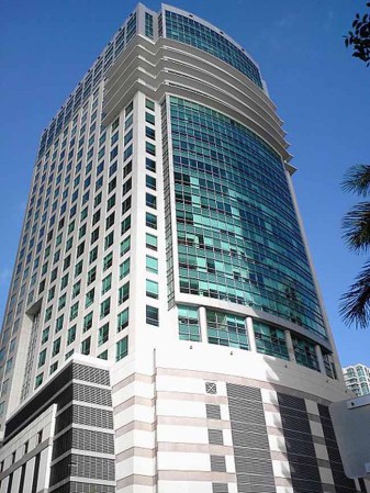 Sabadell Financial Center. 430 pies (131 metros) 31 pisos. Construído en 2000
