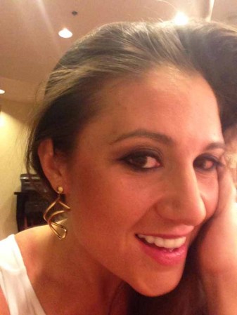 Ahora Olivia Sprauer se hace llamar Victoria Valantine James. Cree que la fama le servirá a su carrera como modelo.