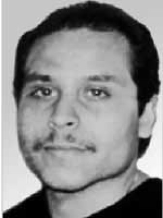 Victor Manuel Gerena es buscado por robo a mano armada de unos $7 millones en Connecticut en 1983. Presuntamente tomó a dos empleados de seguridad como rehenes, los esposó, ató e inyectó una sustancia para incapacitarlos.
