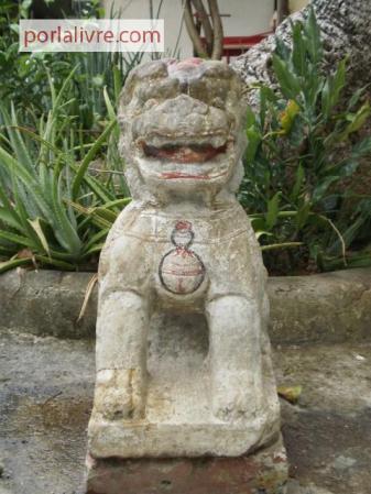 Vendo león imperial o perro de fu chino de mármol blanco.Precio: $1,500. titoyzh@yahoo.com