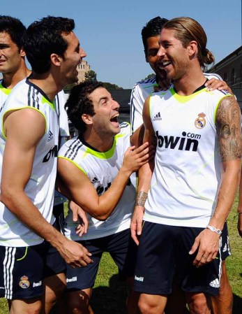 Sergio Ramos hace subir la temperatura del campo.