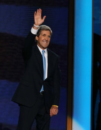 John Kerry. candidato a la presidencia por el Partido Demócrata en 2004. Todos con una misión: dejarle saber a los demócratas y al país entero que Obama es la opción.