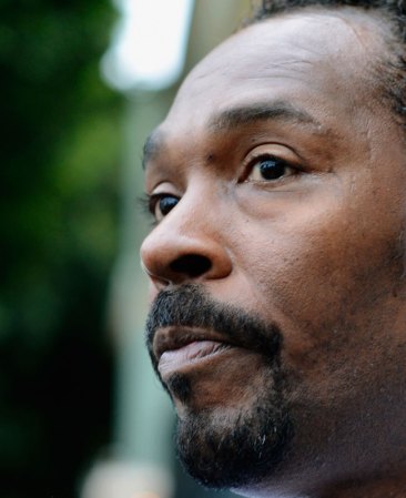 17 DE JUNIO, 2012: Muere al ahogarse de forma accidental Rodney King, el hombre cuya paliza a manos de unos policías fue grabada en video y desencadenó una violenta revuelta en Los Angeles en 1992. Tenía 47 años.