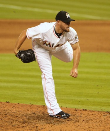 El Pitcher Mike Dunn #40 de los Miami Marlins. Relevista especialista en zurdos.