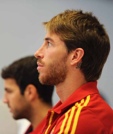 Sergio Ramos hace subir la temperatura del campo.