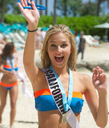Imágenes de Cassidy Wolf, Miss Teen USA 2013.