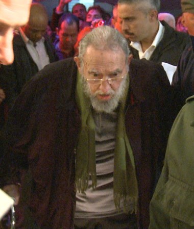 8 DE ENERO, 2014-Fidel Castro asistió a la inauguración del “Kcho estudio Romerillo, Laboratorio para el arte”, un núcleo cultural sin fines de lucro para la experimentación, el desarrollo y la difusión de las artes.