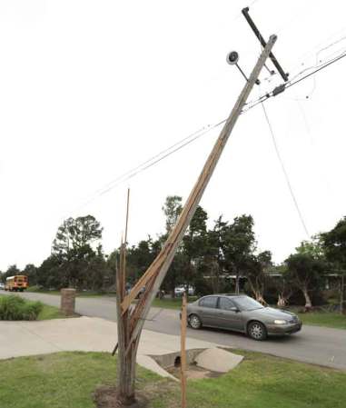 El estado de Oklahoma está de luto tras el paso de un descomunal sistema de tornados que ha costado decenas de vidas.
