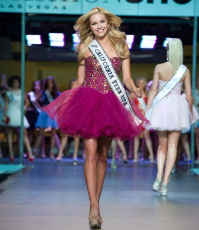 Imágenes de Cassidy Wolf, Miss Teen USA 2013.