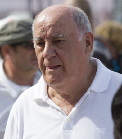Amancio Ortega, creador de Inditex, el imperio textil dueño de Zara, trepó al tercer puesto gracias a sus 57.000 millones de dólares.