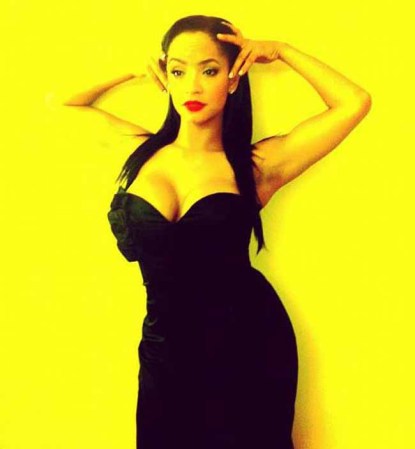 Seidy Carrera es una talentosa bailarina, cantante y actriz cubana de 25 años que nació en La Habana y vive en Miami