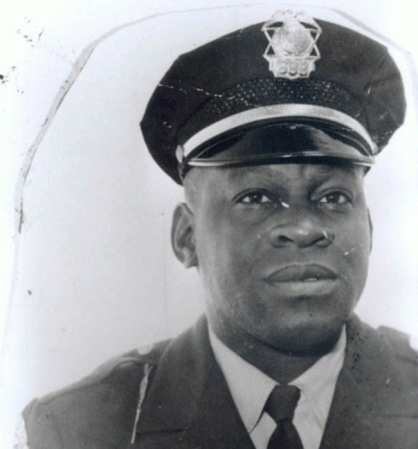 El agente de la policía de Miami Victor Butler falleció el 20 de febrero de 1971 al responder a una llamada de violencia doméstica por alguien que le disparó desde un auto en marcha. El asesino nunca fue identificado y se cree que tuvo motivos racistas..