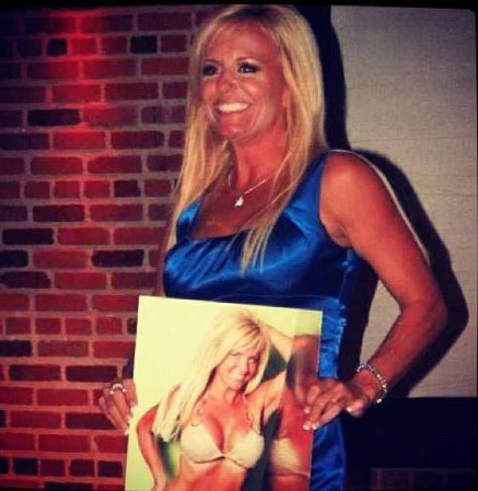Laura Vikmanis: la porrista de 45 años que te dejará a cuadros.