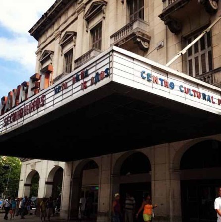 Payret un gran #cine al que le urge una gran reparación.