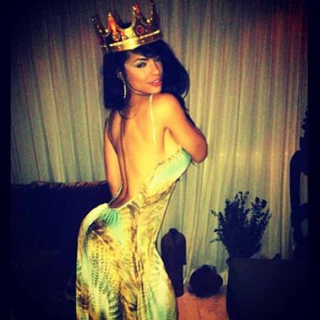 Dayamí Padrón, la sensual modelo y actriz, nació en La Habana Cuba y vive en Miami Beach. Se ha dado a conocer por su trabajo como modelo, actriz y conductora para varias cadenas de televisión.